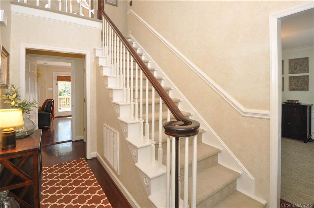 2633 Innsbrook Road Charlotte, NC 28226 - Photo 2 of 24 Gallery Image 2