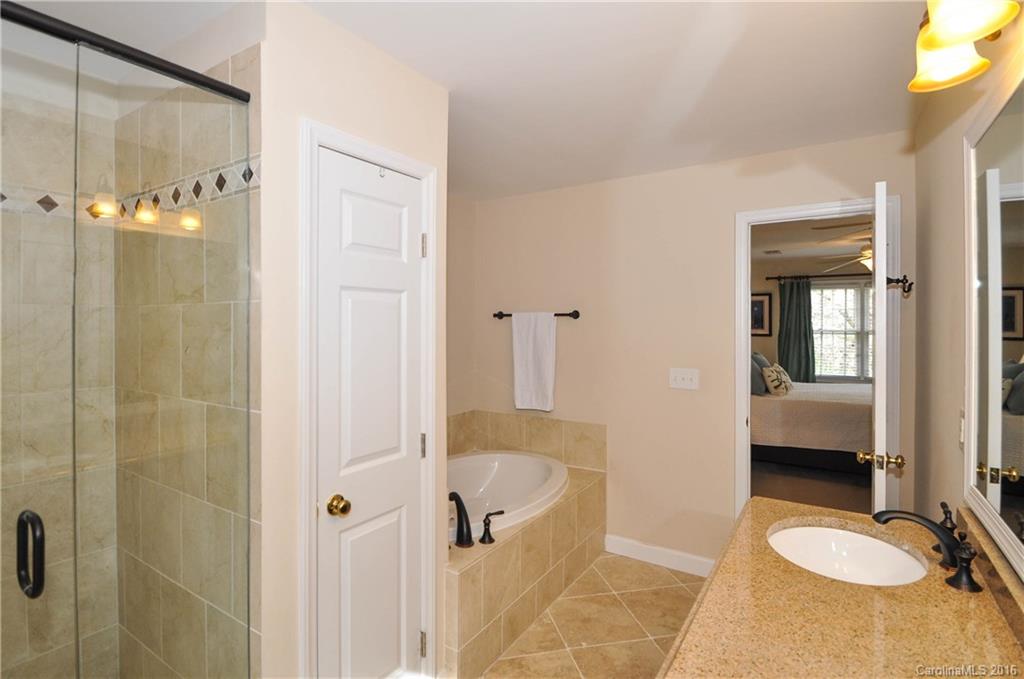 2633 Innsbrook Road Charlotte, NC 28226 - Photo 18 of 24 Gallery Image 18