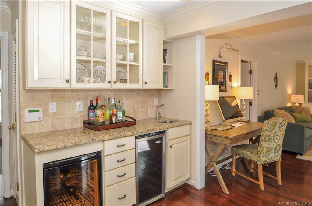 2633 Innsbrook Road Charlotte, NC 28226 - Photo 10 of 24 Gallery Image 10