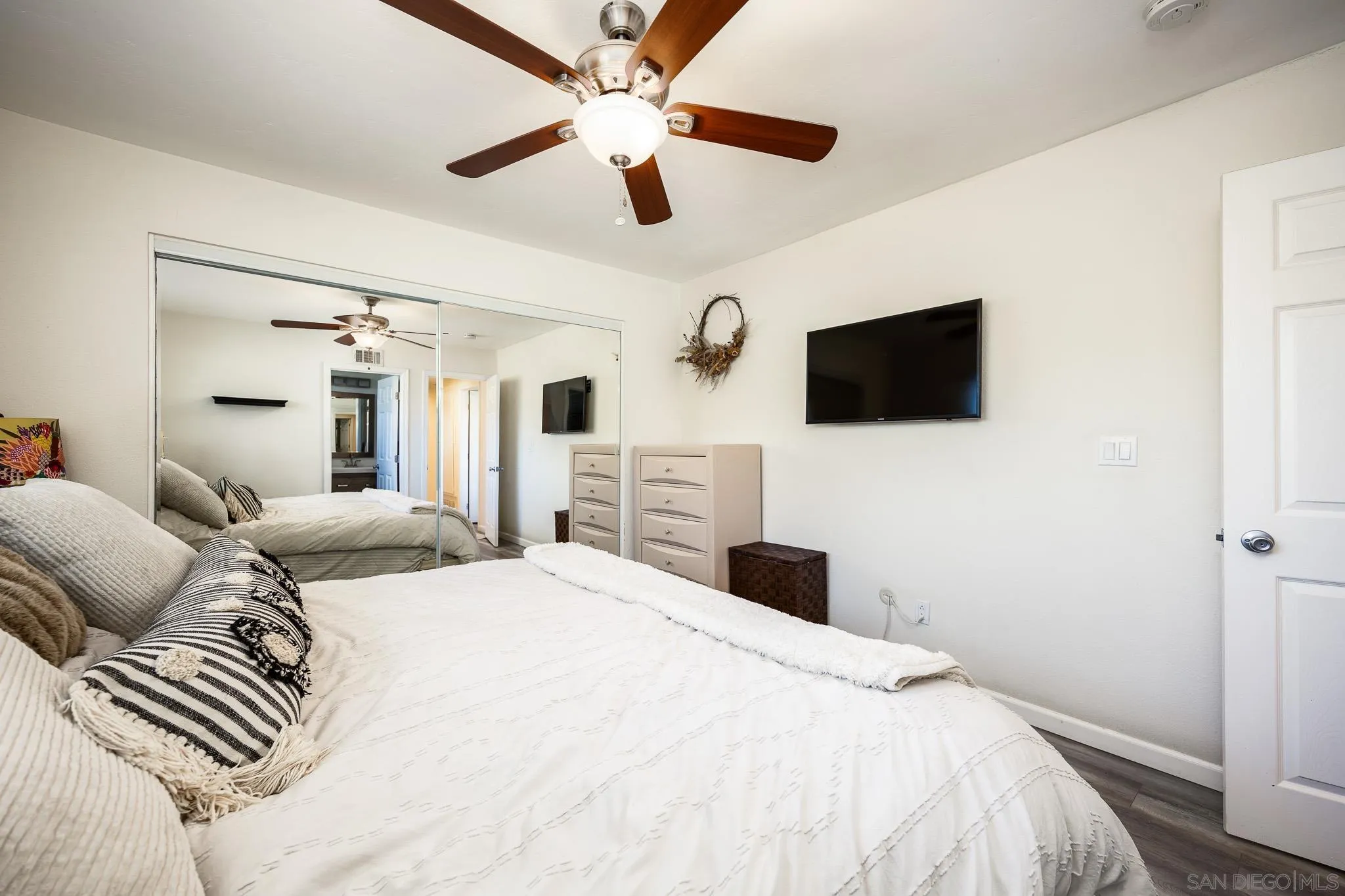 13306 Tawanka Drive Poway, CA 92064 - Photo 22 of 46