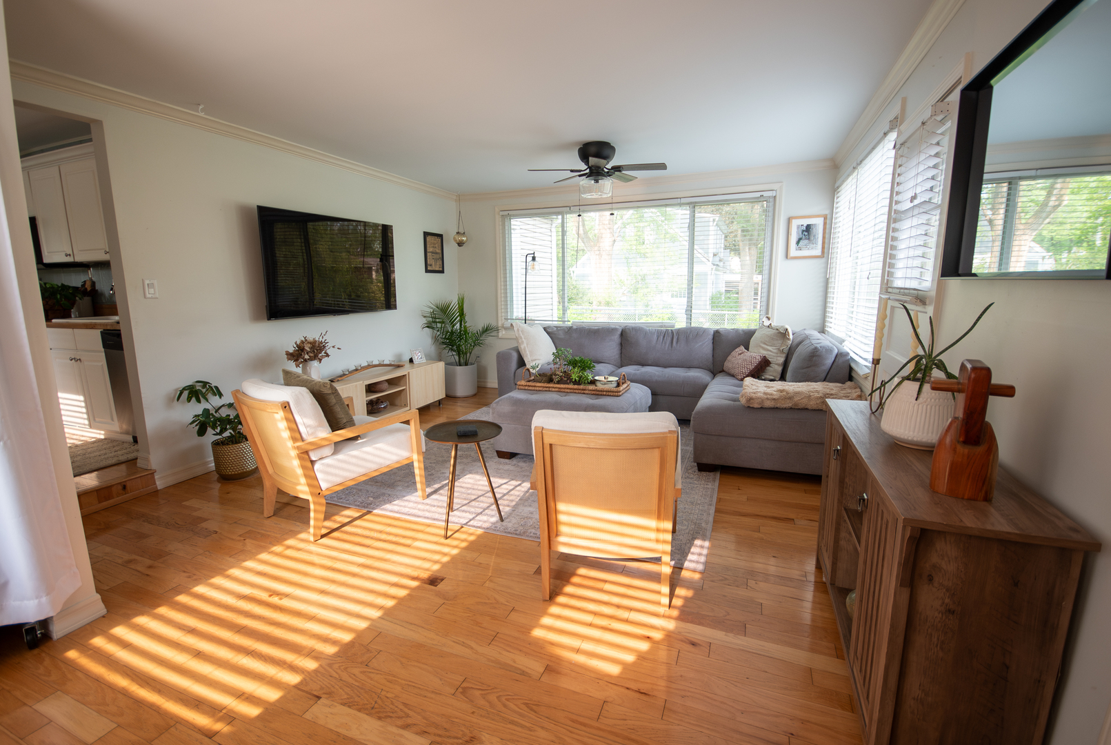 307 Highland Road Grayslake, IL 60030 - Photo 3 of 20 Gallery Image 3