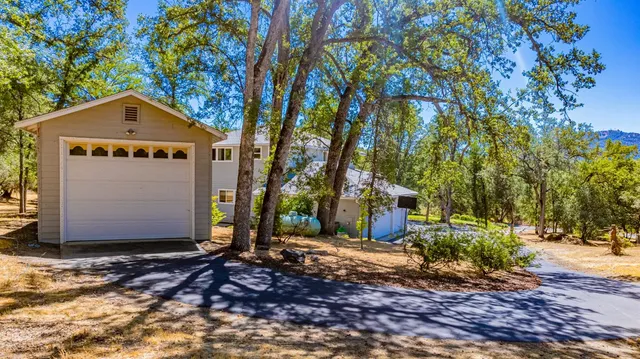 $779,800 | 46469 Wallu Lane, Ahwahnee, CA 93601
