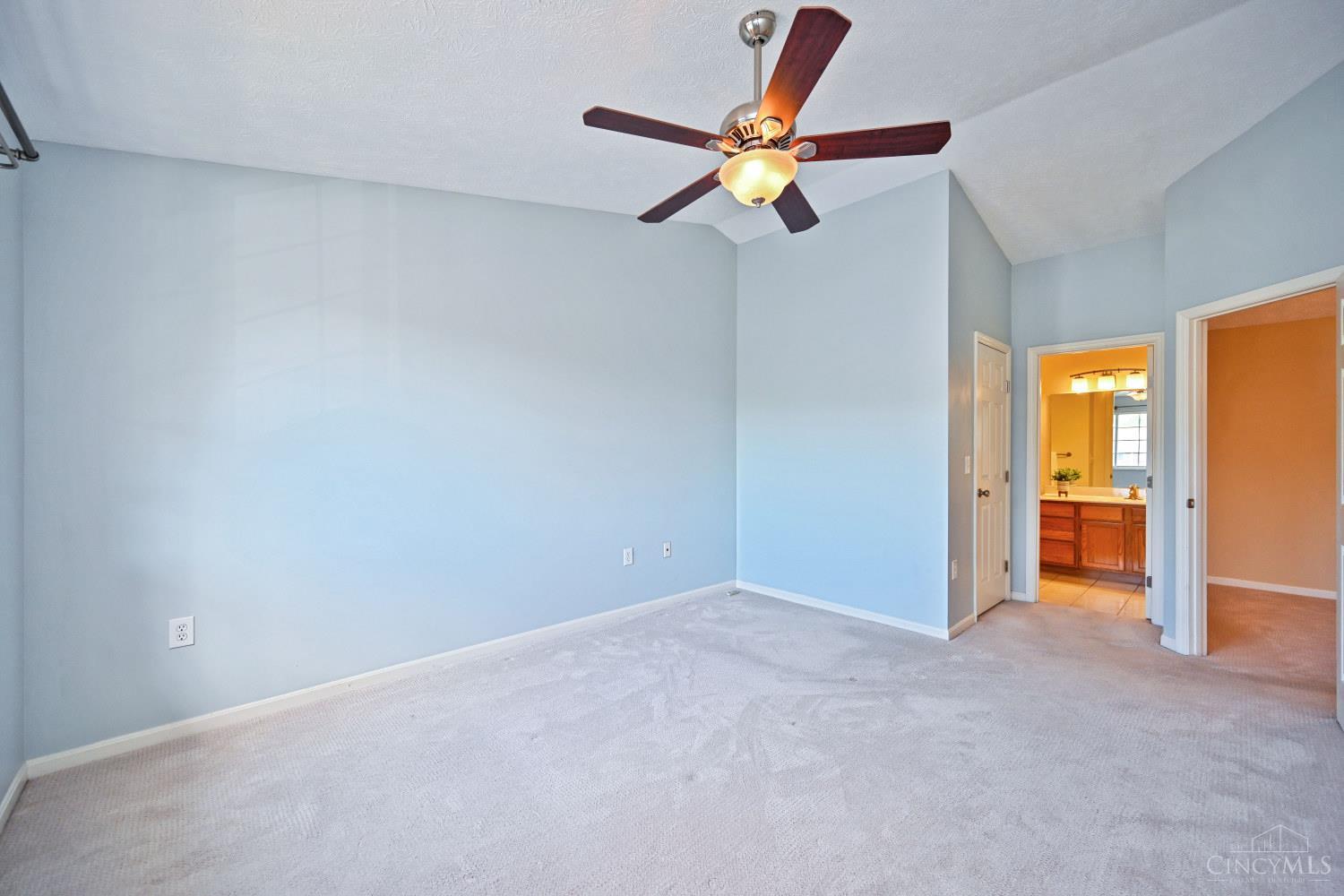 7382 Ridgepoint Drive, Unit 9 Cincinnati, OH 45230 - Photo 16 of 30 Gallery Image 16