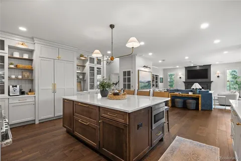 $1,950,000 | 10660 Weathersfield Court, Highlands Ranch, CO 80129