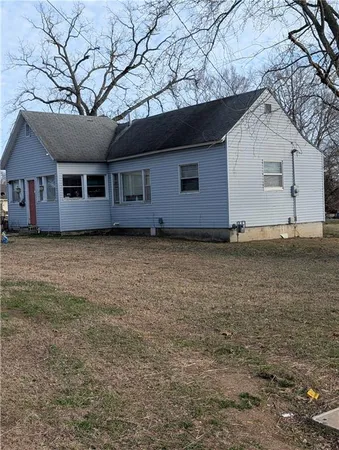$85,000 | 304 East Sycamore Street, Nevada, MO 64772