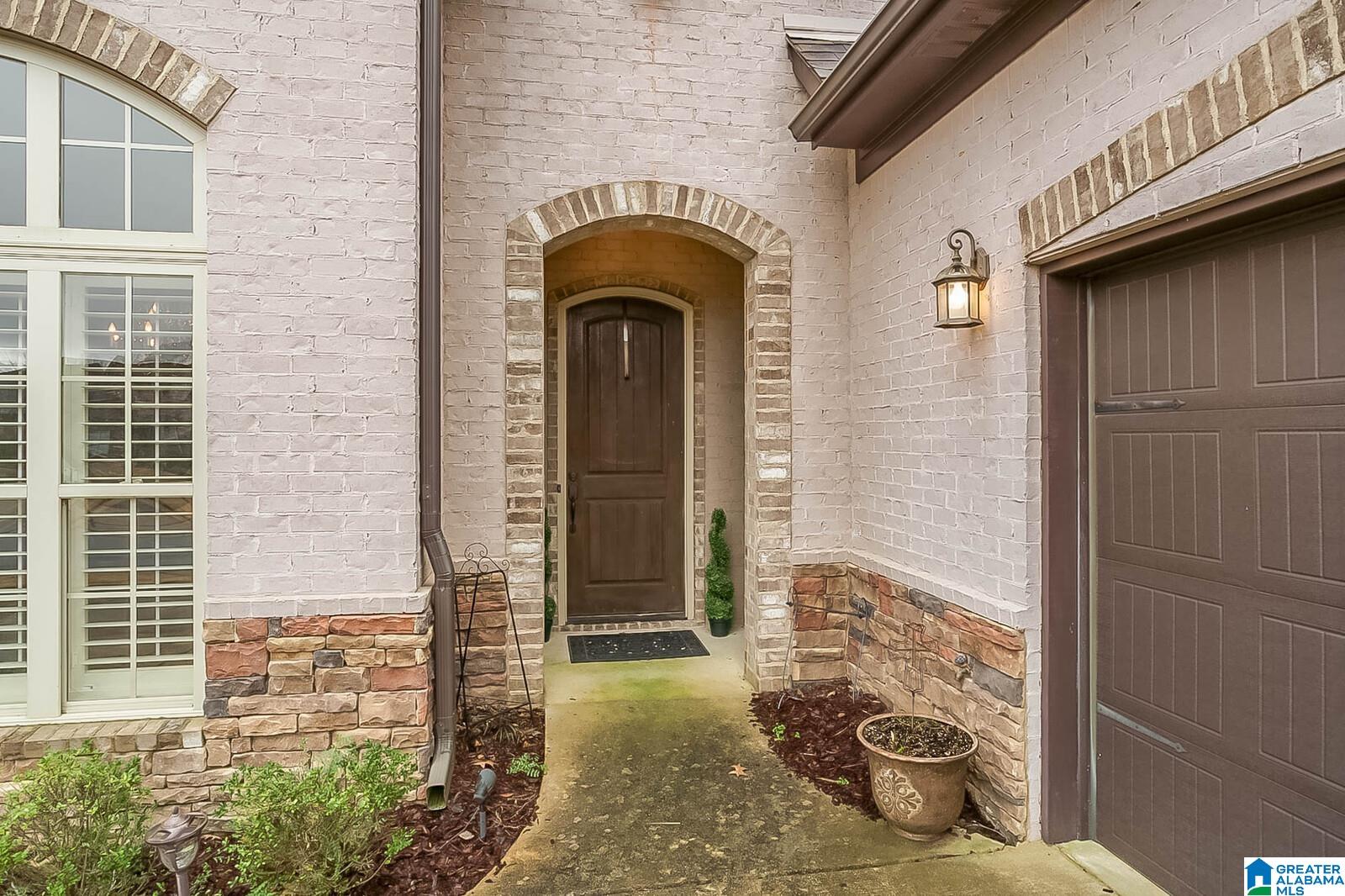 209 Kenniston Dale Pelham, AL 35124 - Photo 4 of 44
