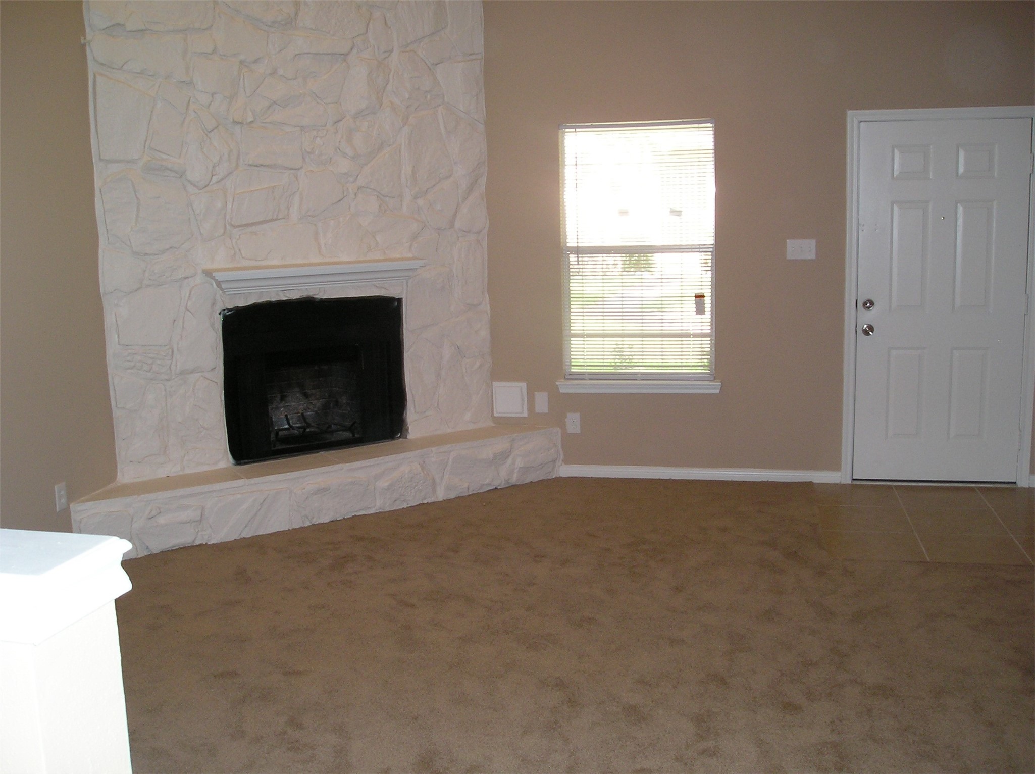 5810 Twisted Pine Court, Unit B Houston, TX 77039 - Photo 3 of 11