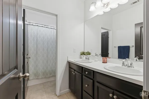 $435,000 | Undisclosed Address, Bakersfield, CA 93313