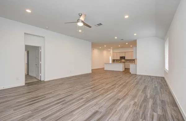 $384,999 | 10011 Angelina Woods Lane, Conroe, TX 77384