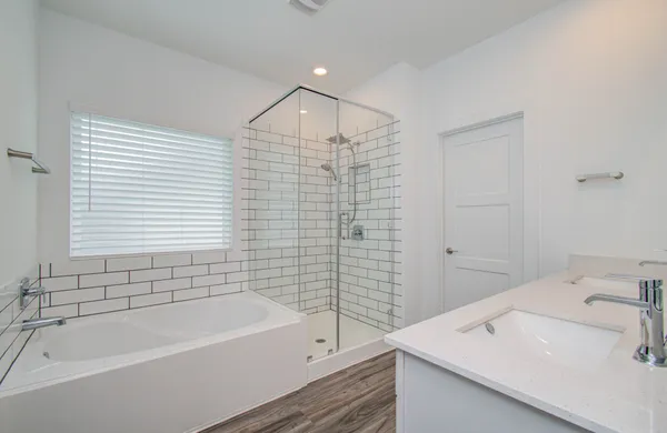 $384,999 | 10011 Angelina Woods Lane, Conroe, TX 77384