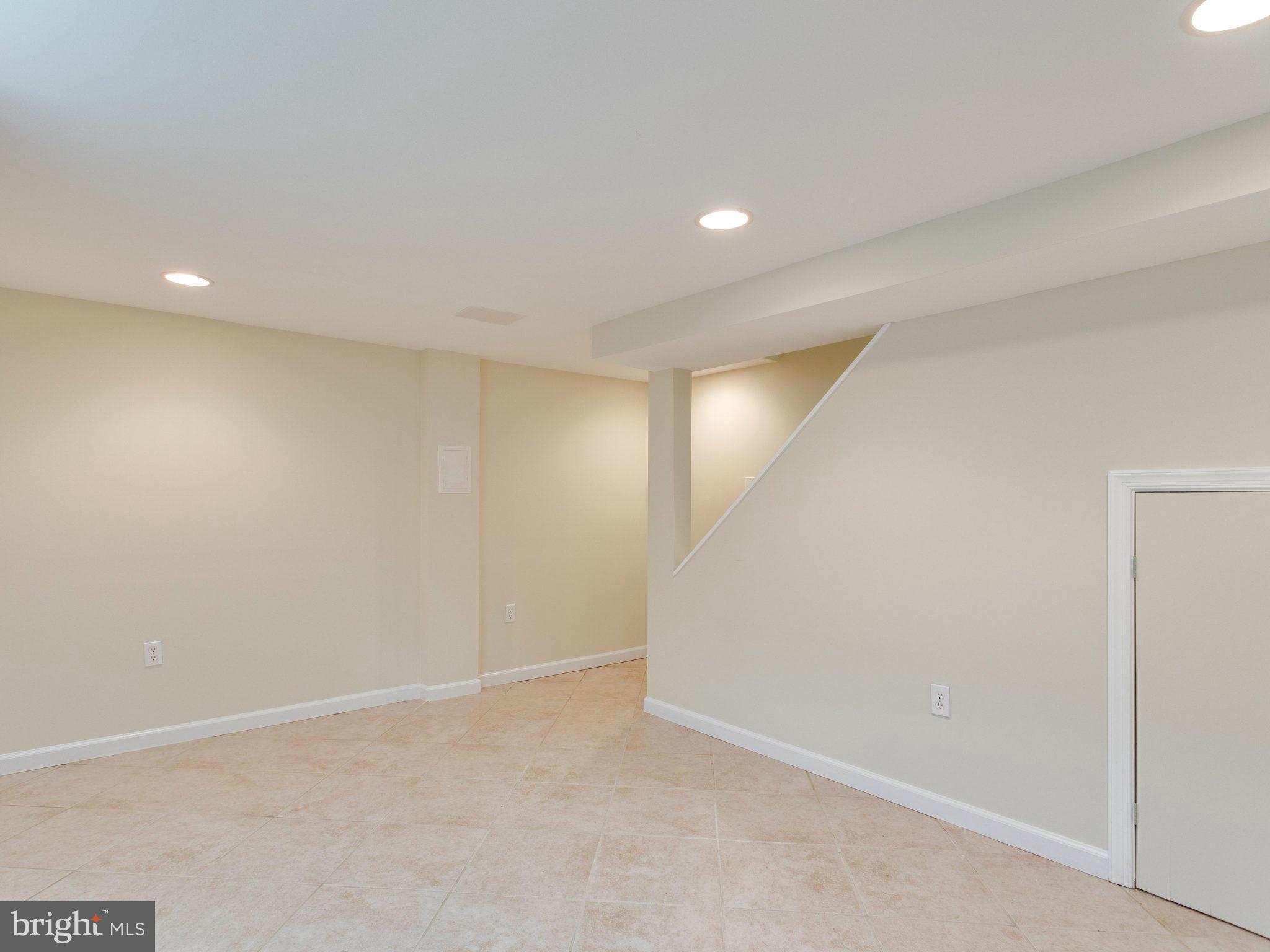 5131 Sheriff Road Northeast Washington, DC 20019 - Photo 20 of 29 a view of an empty room