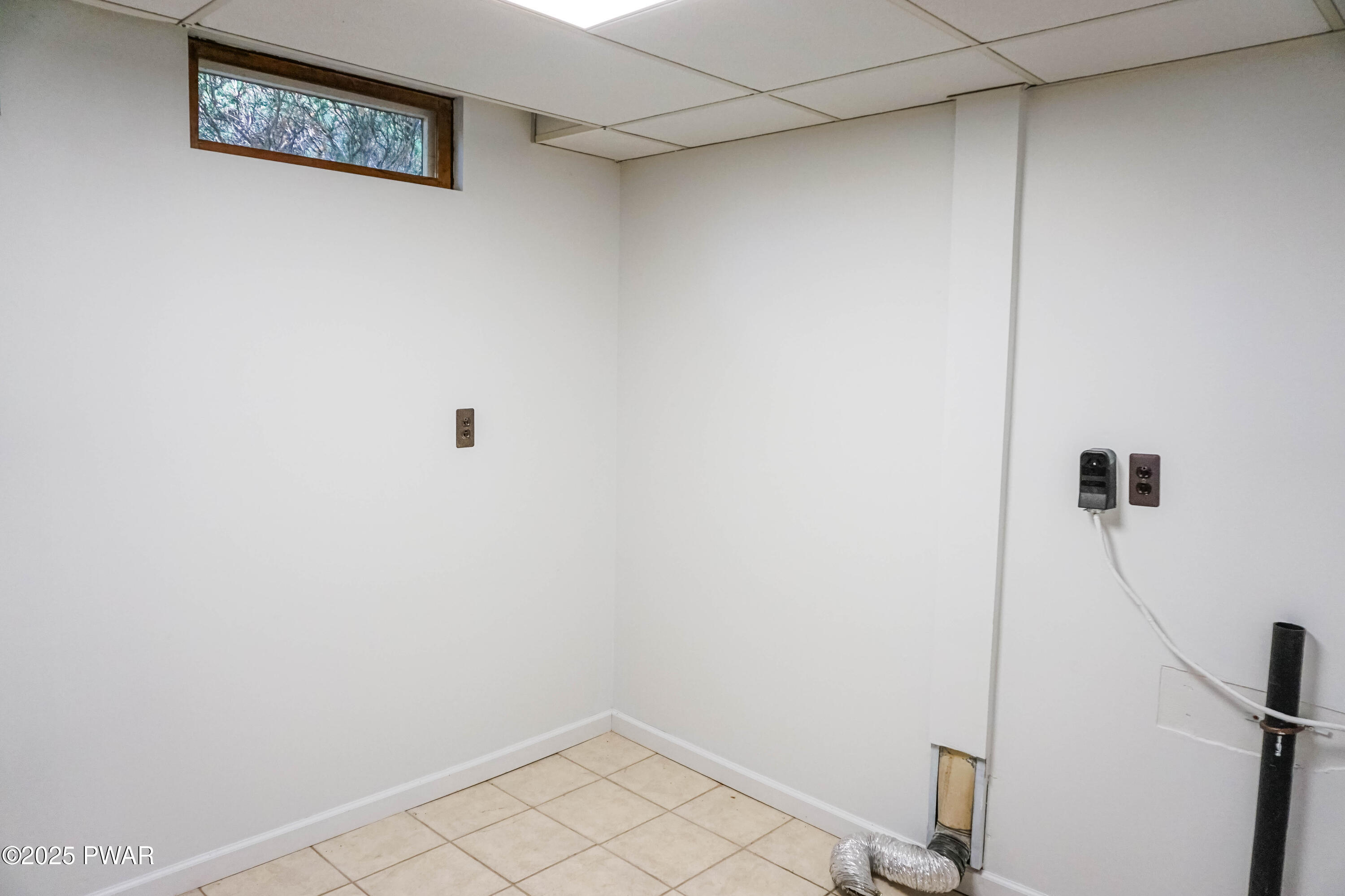 145 Spencer Road Dingmans Ferry, PA 18328 - Photo 26 of 39