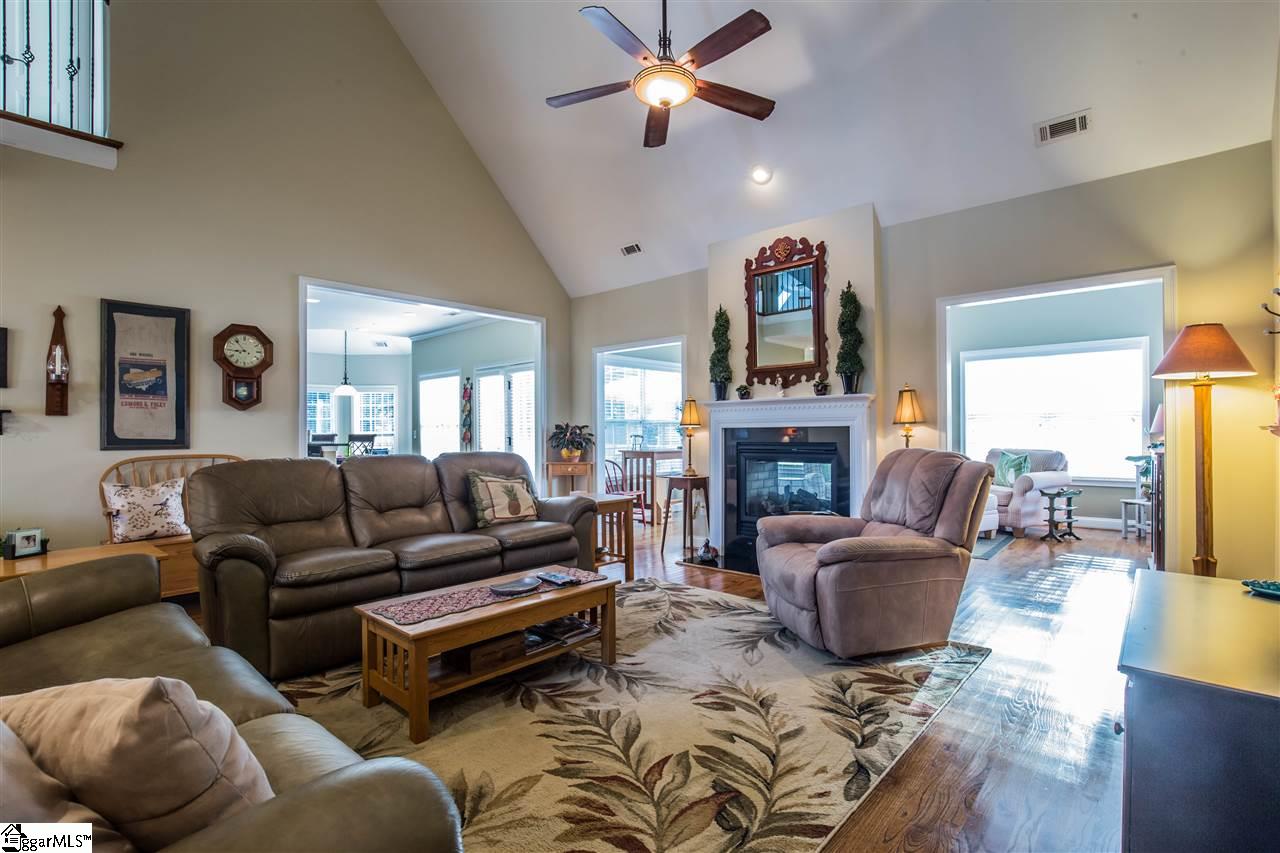 132 Cottonpatch Court Greenville, SC 29607 - Photo 10 of 36 Gallery Image 10