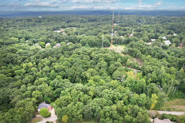 $240,000 | 1301 East Brow Road, Signal Mountain, TN 37377