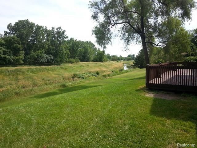 4257 Chicago Road Warren, MI 48092 - Photo 8 of 25 View 2.jpg