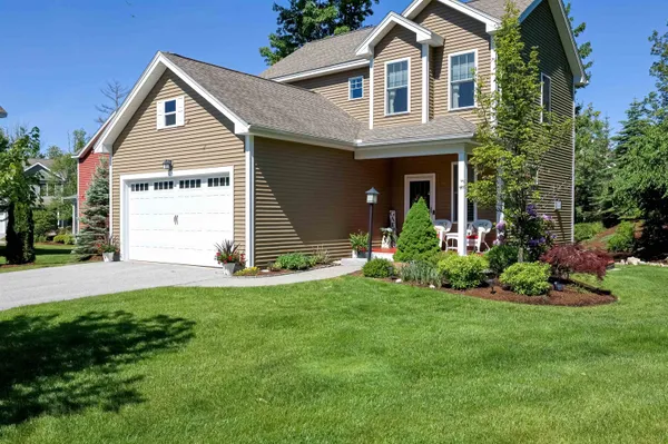 $660,000 | 25 Redwood Way, Unit 24, Manchester, NH 03102