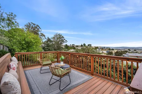$1,395,000 | 358 Los Palmos Drive, San Francisco, CA 94127