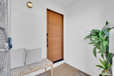 $1,395,000 | 358 Los Palmos Drive, San Francisco, CA 94127