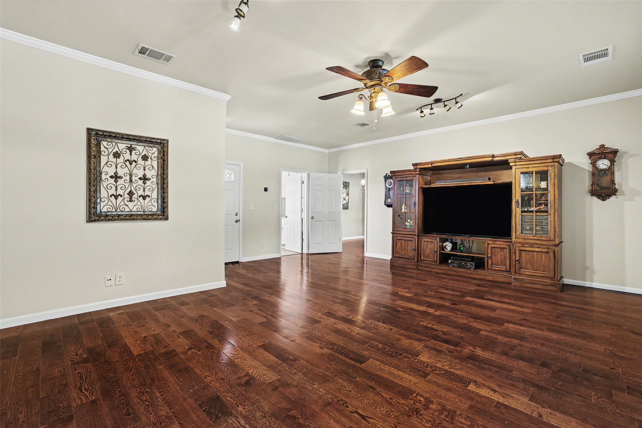 1950 County Road 245 Georgetown, TX 78633 - Photo 29 of 39