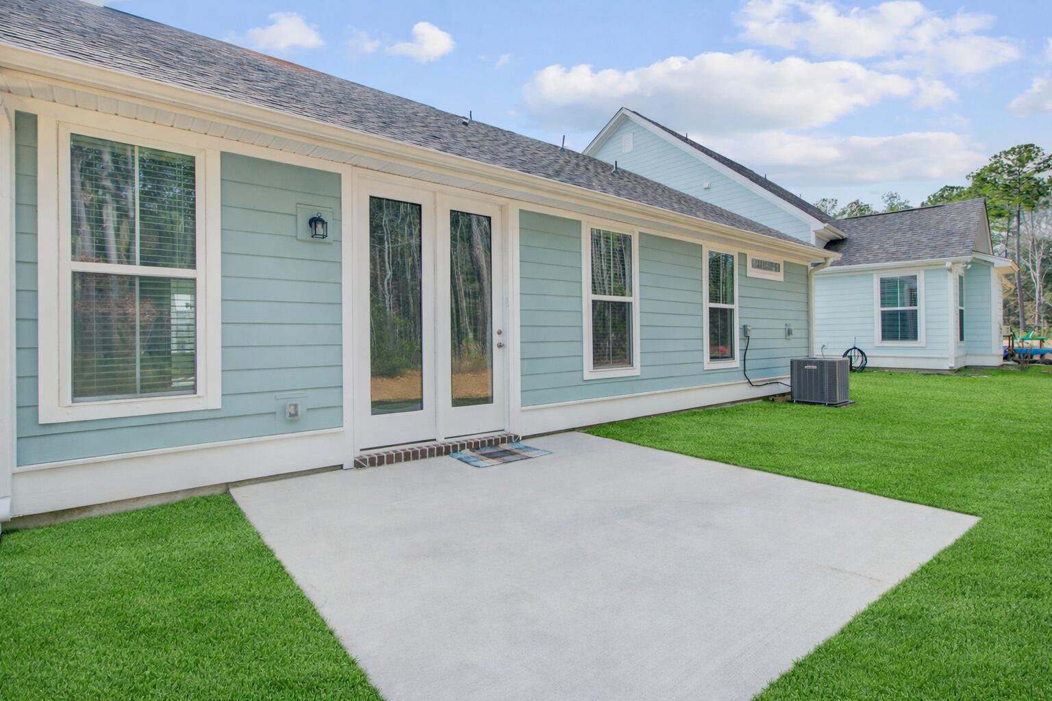 424 Eagleview Drive Moncks Corner, SC 29461 - Photo 23 of 42 patio