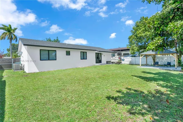 $649,999 | 10220 Southwest 168th Street, Miami, FL 33157