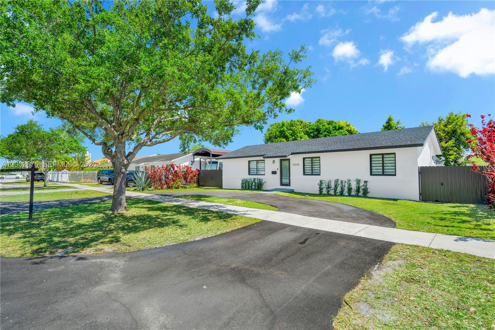 10220 Southwest 168th Street Miami, FL 33157 - Photo 3 of 27