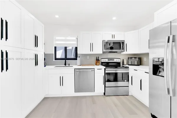 $649,999 | 10220 Southwest 168th Street, Miami, FL 33157