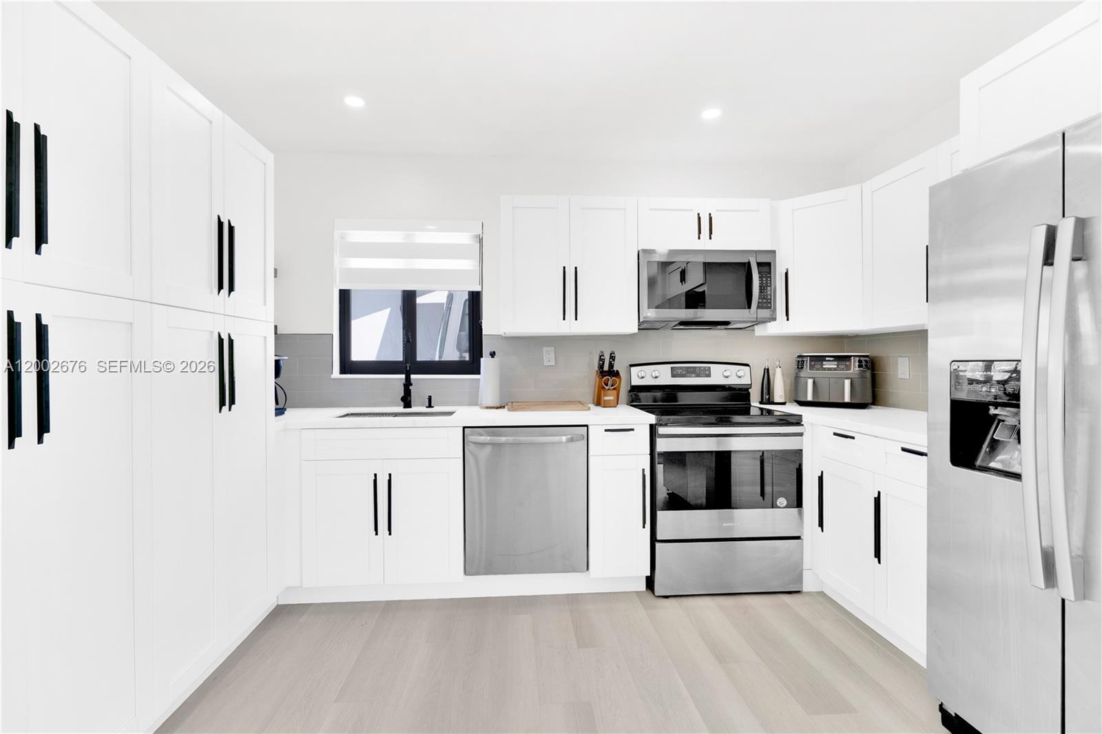 10220 Southwest 168th Street Miami, FL 33157 - Photo 5 of 27