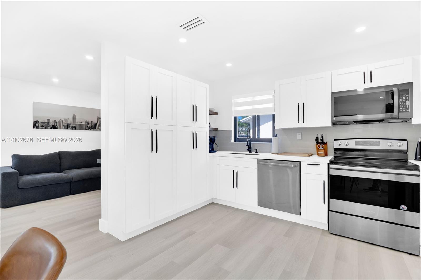 10220 Southwest 168th Street Miami, FL 33157 - Photo 7 of 27