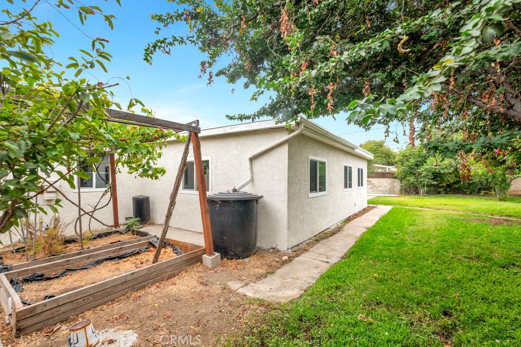 11552 Fellows Avenue Pacoima, CA 91331 - Photo 12 of 71