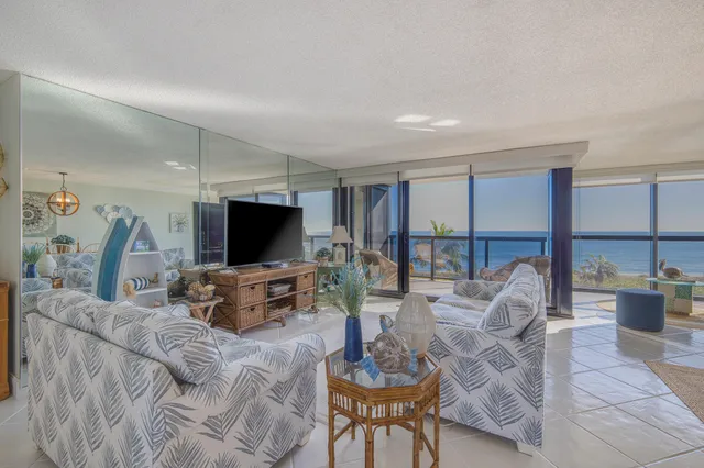 $3,750 | 10410 South Ocean Drive, Unit 406, Jensen Beach, FL 34957