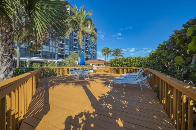 $3,750 | 10410 South Ocean Drive, Unit 406, Jensen Beach, FL 34957