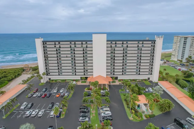 $3,750 | 10410 South Ocean Drive, Unit 406, Jensen Beach, FL 34957