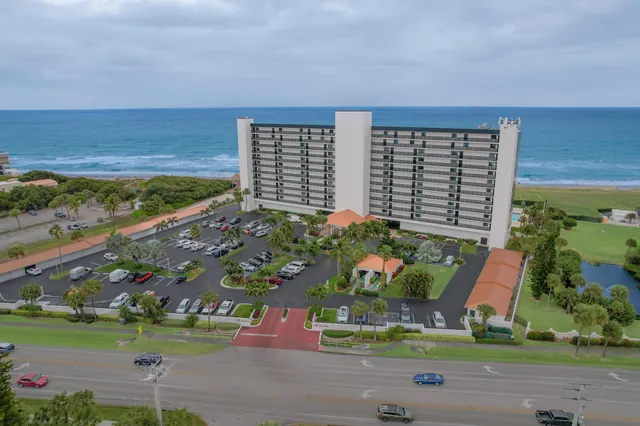 $3,750 | 10410 South Ocean Drive, Unit 406, Jensen Beach, FL 34957