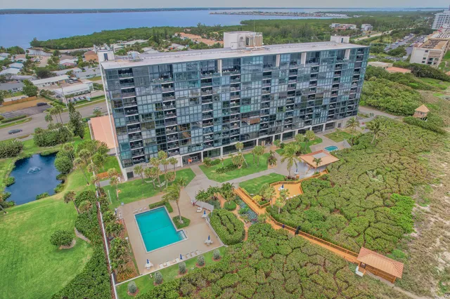 $3,750 | 10410 South Ocean Drive, Unit 406, Jensen Beach, FL 34957