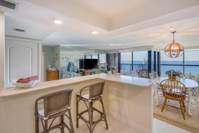 $3,750 | 10410 South Ocean Drive, Unit 406, Jensen Beach, FL 34957