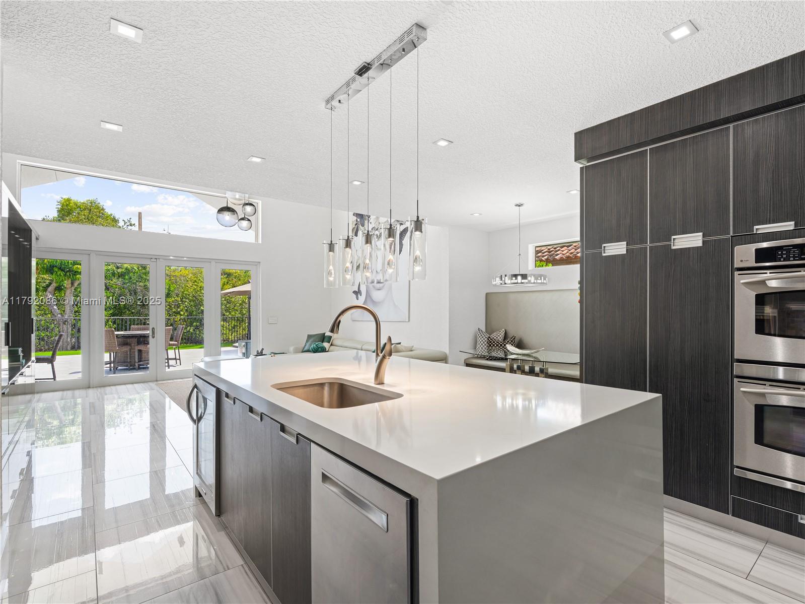 6048 Northwest 30th Way Boca Raton, FL 33496 - Photo 16 of 55