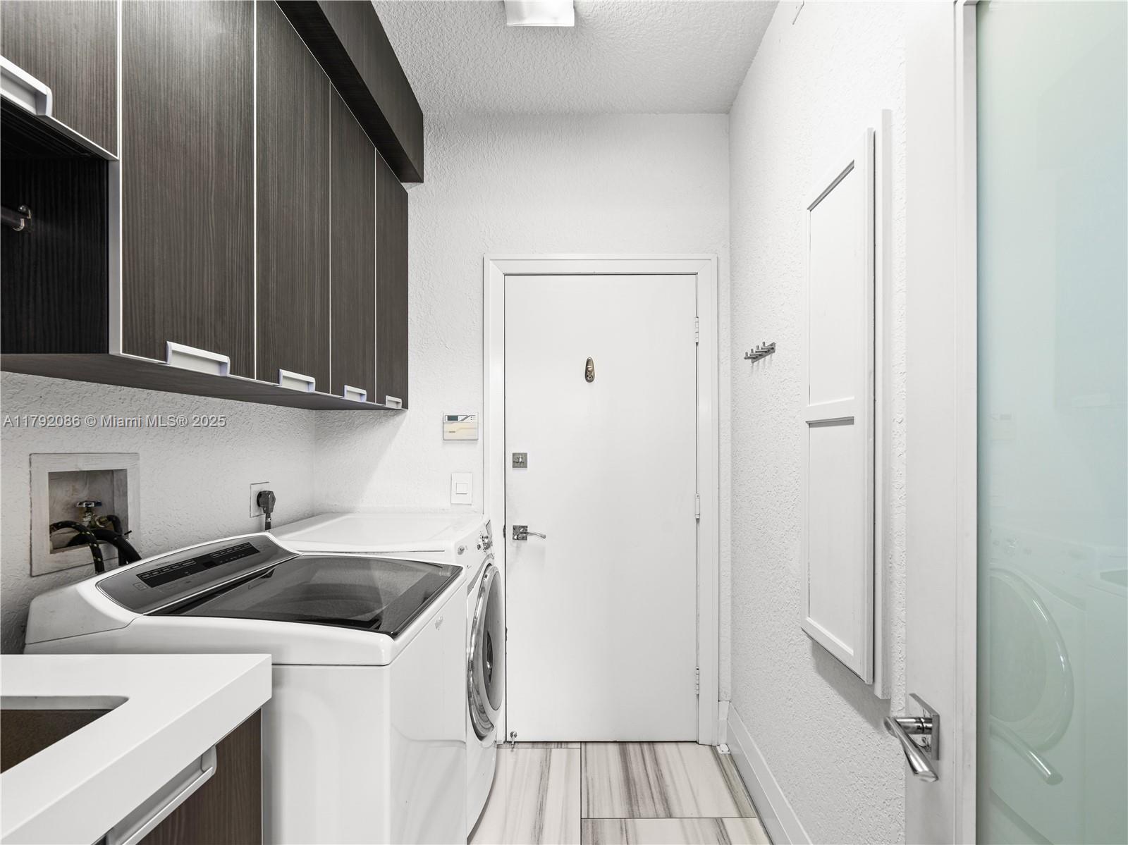 6048 Northwest 30th Way Boca Raton, FL 33496 - Photo 34 of 55