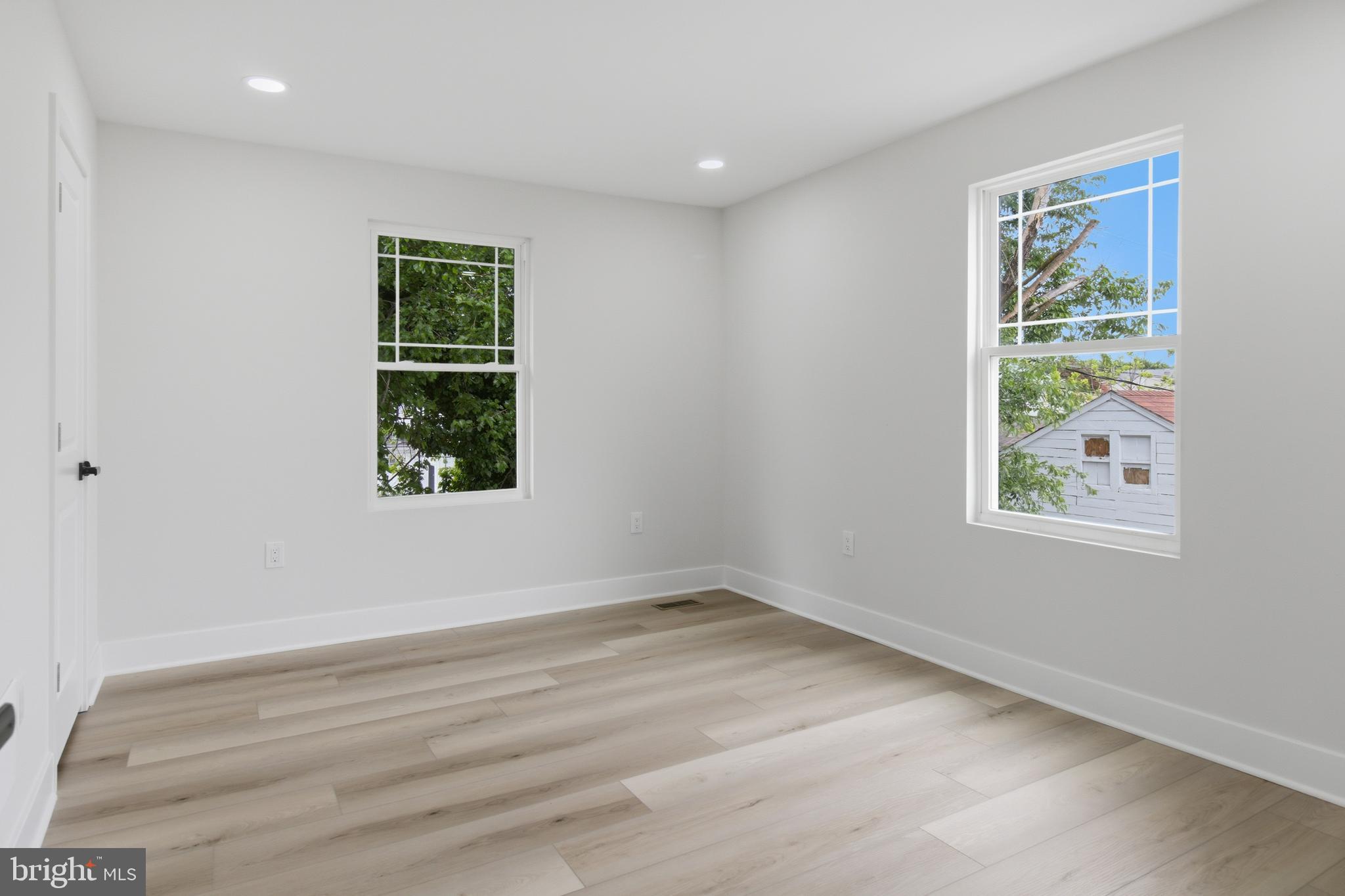 3423 Sollers Point Road Dundalk, MD 21222 - Photo 22 of 29