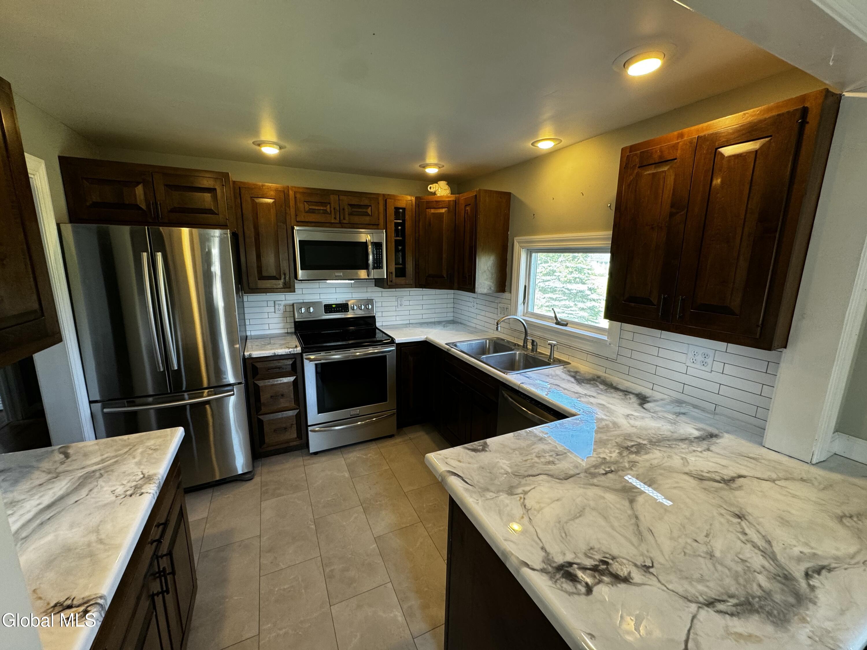 422 Vandenburgh Point Road Gloversville, NY 12078 - Photo 6 of 59 IMG_20260609_163156