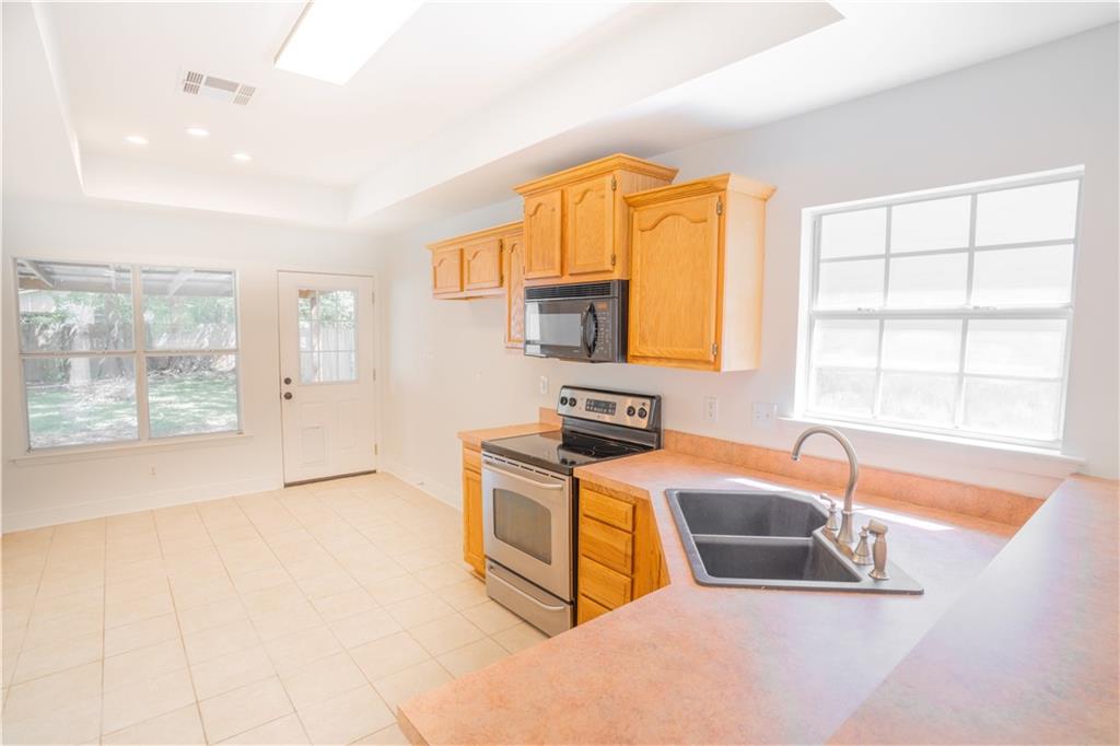 31233 Lydia Street Lacombe, LA 70445 - Photo 7 of 19