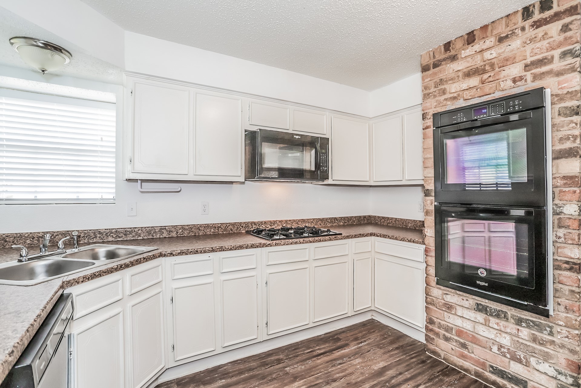 26218 Maplewood Drive Spring, TX 77386 - Photo 5 of 15
