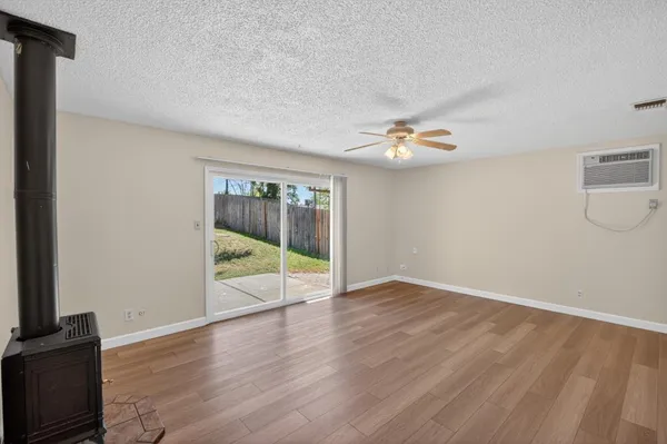$425,000 | 7108 Canaveral Way, North Highlands, CA 95660
