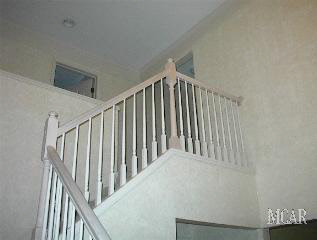 846 Kings Park Road Monroe, MI 48161 - Photo 10 of 16 Stairs