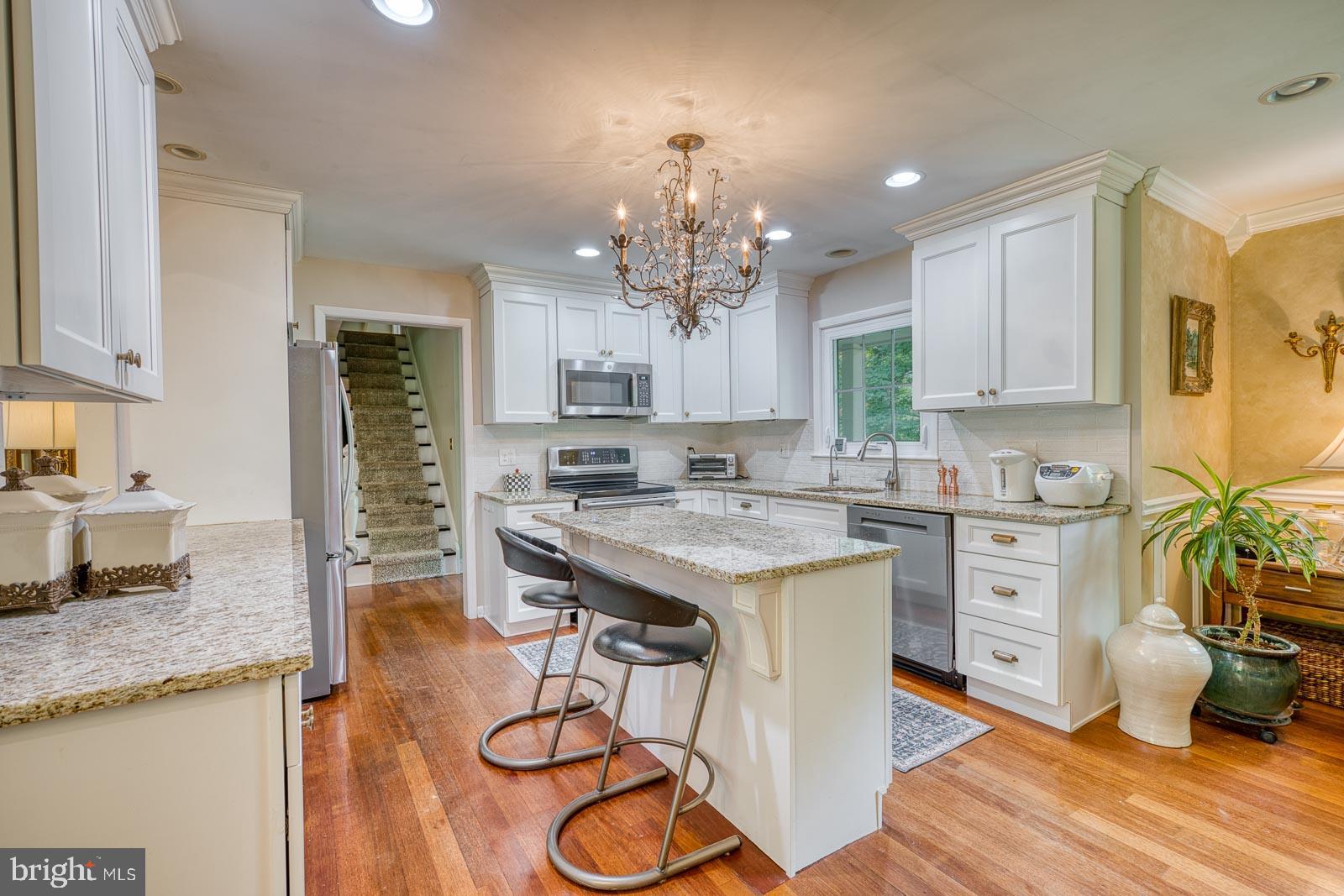 31 Shephard Way Basking Ridge, NJ 07920 - Photo 6 of 30