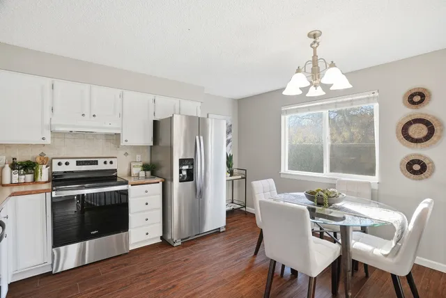 $335,000 | 301 South Liberty Lake Road, Unit #3, Liberty Lake, WA 99019