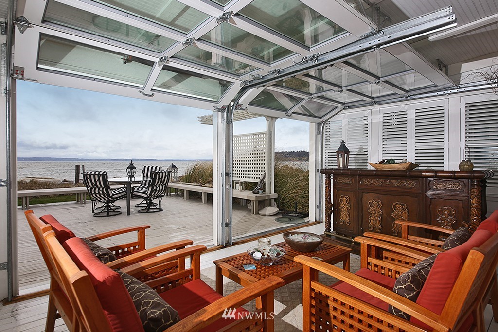 2476 Sunlight Beach Road Clinton, WA 98236 - Photo 11 of 23 Gallery Image 11