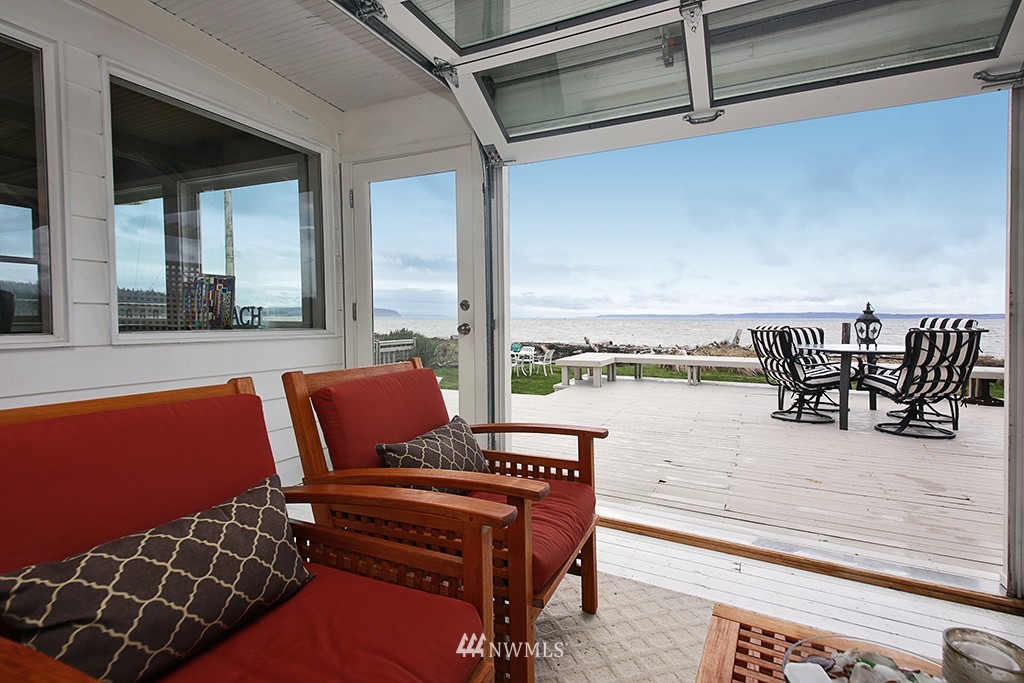 2476 Sunlight Beach Road Clinton, WA 98236 - Photo 12 of 23 Gallery Image 12