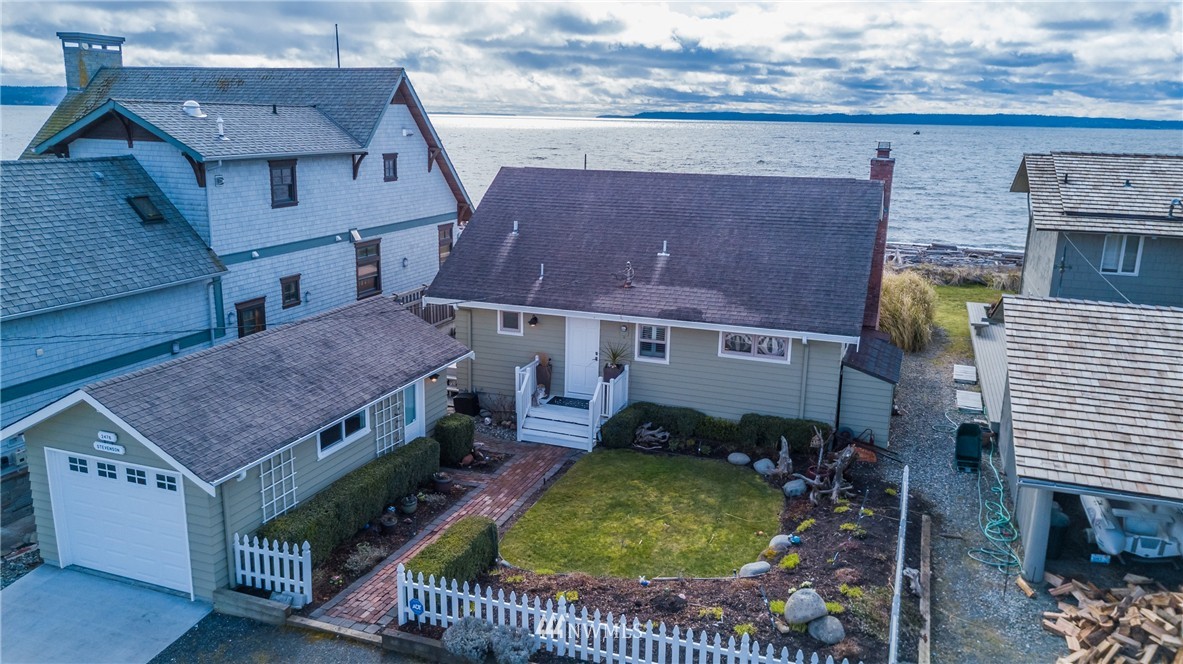 2476 Sunlight Beach Road Clinton, WA 98236 - Photo 19 of 23 Gallery Image 19