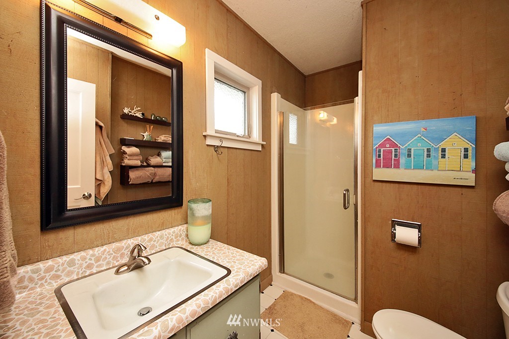 2476 Sunlight Beach Road Clinton, WA 98236 - Photo 8 of 23 Gallery Image 8